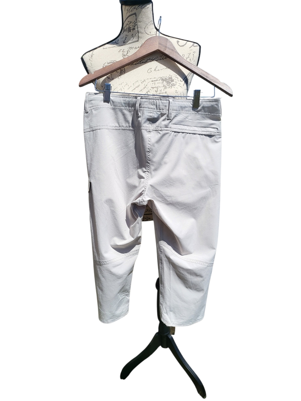 AFTCO Madison Capri Pants Size 8 Ash Fishing Cargo Performance NWT - Picture 3 of 8